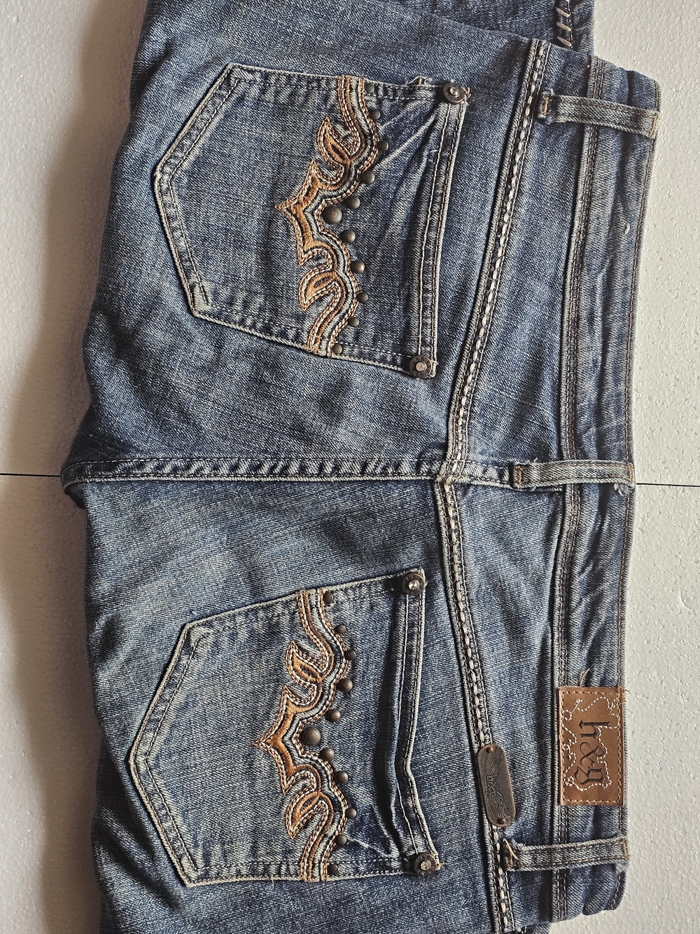 Embellished Ankle-Length Women's Jeans - Blue